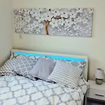 Mi Casa Es Tu Casa *