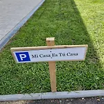Mi Casa Es Tu Casa * Tittling