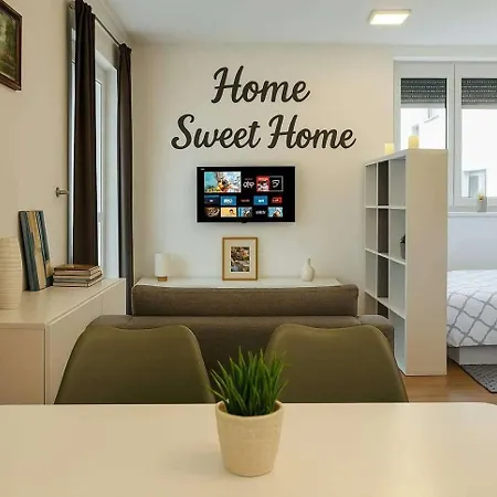 Mi Casa Es Tu Casa Tittling